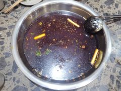 -肖肖酸萝卜鱼火锅(总店)