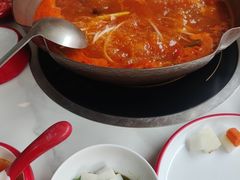 -毛辣果·贵州红酸汤牛肉火锅(西单店)