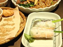 -大头虾越式风味餐厅(光明广场店)