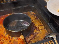 -老牌坊云南鱼豆花火锅(爱建店)