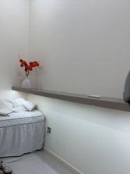 -苗方清颜专业祛痘·皮肤管理