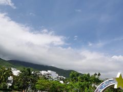 -亚龙湾中心广场