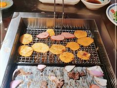 -张牌牌·东北烤肉小吃市集(金楠天街店)