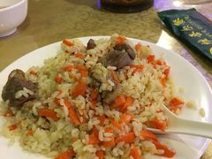 -维吾尔餐厅(宜山路店)