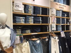 -优衣库(上海虹口龙之梦店)