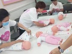 -爱月宝月嫂·育儿嫂