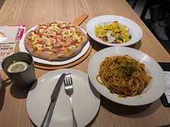 -必胜客(WOW贺州灵峰店)