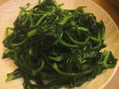 清炒豆苗-龙门阵茶屋川菜馆(武康路店)