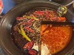 -渝井巷重庆老火锅(沈阳吉祥店)