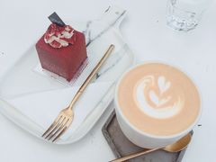 -UNI UNI(环亚凯瑟琳店)