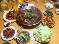 -大众跷脚牛肉馆·非遗传承单位(峨眉山店)