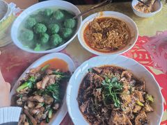 -柏合黄记豆腐皮饭店