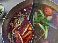 -伴山牛贵州黄牛肉火锅·苗疆非遗艺术餐厅(上海首店)