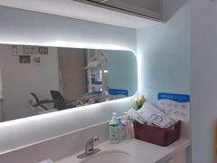 -极光口腔·矫正种植修复(锦江店)