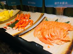 三文鱼刺身-星伦多自助料理·涮烤一体(虹悦城店)