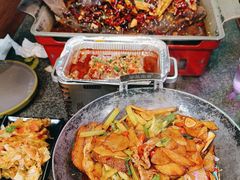 -路边边地标烧烤·川菜·小龙虾·音乐酒馆(良乡长虹店)