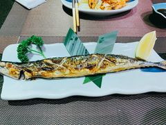 盐烤秋刀鱼-福樱兰海鲜放题铁板烧(加州店)