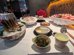 -泓炙颐凤鲜海鲜火锅料理(桐乡店)