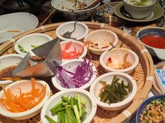 -包整·丝娃娃(一览甲秀楼风景店)