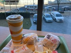 -麦当劳(展览路店)