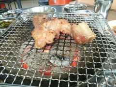 烤五花-釜山火炉·海鲜烤肉(紫藤路店)