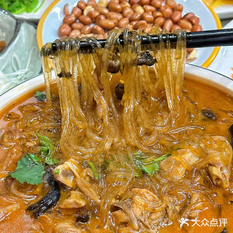 石狮这家东北铁锅炖不会还有人没吃过吧❗️