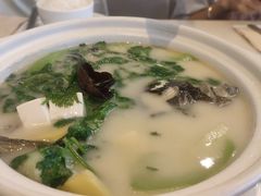 -港丽餐厅(高德置地店)