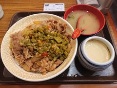 酸豆角牛丼饭-食其家·牛丼咖喱(广元西路店)