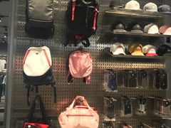 -迪桑特DESCENTE(青岛山东路万象城店)