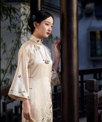 -租旗袍租礼服馆