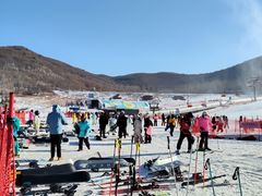 -中旅松花湖滑雪场