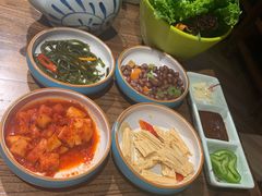 -明洞阿姨·韩式酱蟹烤肉·创意料理(三元桥店)