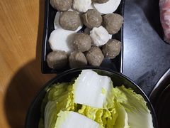 -果松木炭酸菜铜火锅·外婆参鸡汤