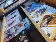 -七七漫品动漫店