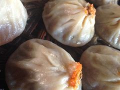 蟹粉小笼包-忆秦园小笼包(惠山古镇总店)
