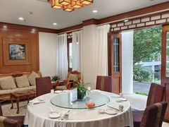 -云南滇池花园国际大酒店温泉