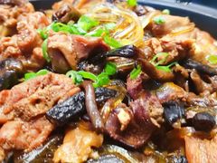 小鸡炖榛蘑-海鲜码头·中国菜