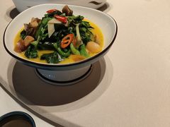 -八府香鸭·啫啫煲(华山路店)