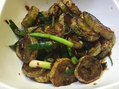 -独一佳老胡湘菜馆(矿山路店)