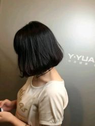 -苑苑发型设计