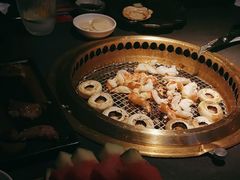 -铭牛烧肉·和牛海鲜自助(高新月牙湖店)
