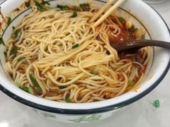 牛肉拉面-伊穆祥牛肉面总店·清真