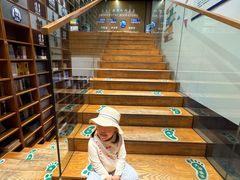 -外研书店(北京外国语大学西校区北外国际大厦店)