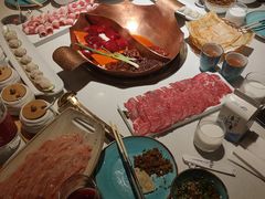 -墨居上隐·院子里火锅(峨眉店)