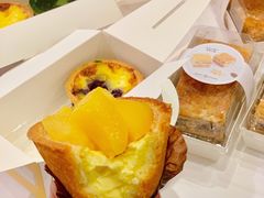 黄桃蛋挞-黛汀烘焙DAINTY BAKERY(代字行合生汇店)
