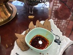 -撒拉人家.酸菜牦牛肉火锅