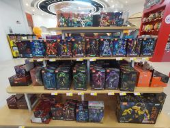 -卡通派潮品玩具折扣仓(青岛新城吾悦广场店)