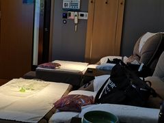 -金色印象·4K影院式足体养生(杨家坪西郊店)