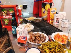 -马路牙子烧烤音乐酒馆(望京店)
