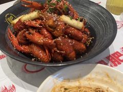 -肥肥虾庄·金牌油焖大虾(汉口城市广场店)